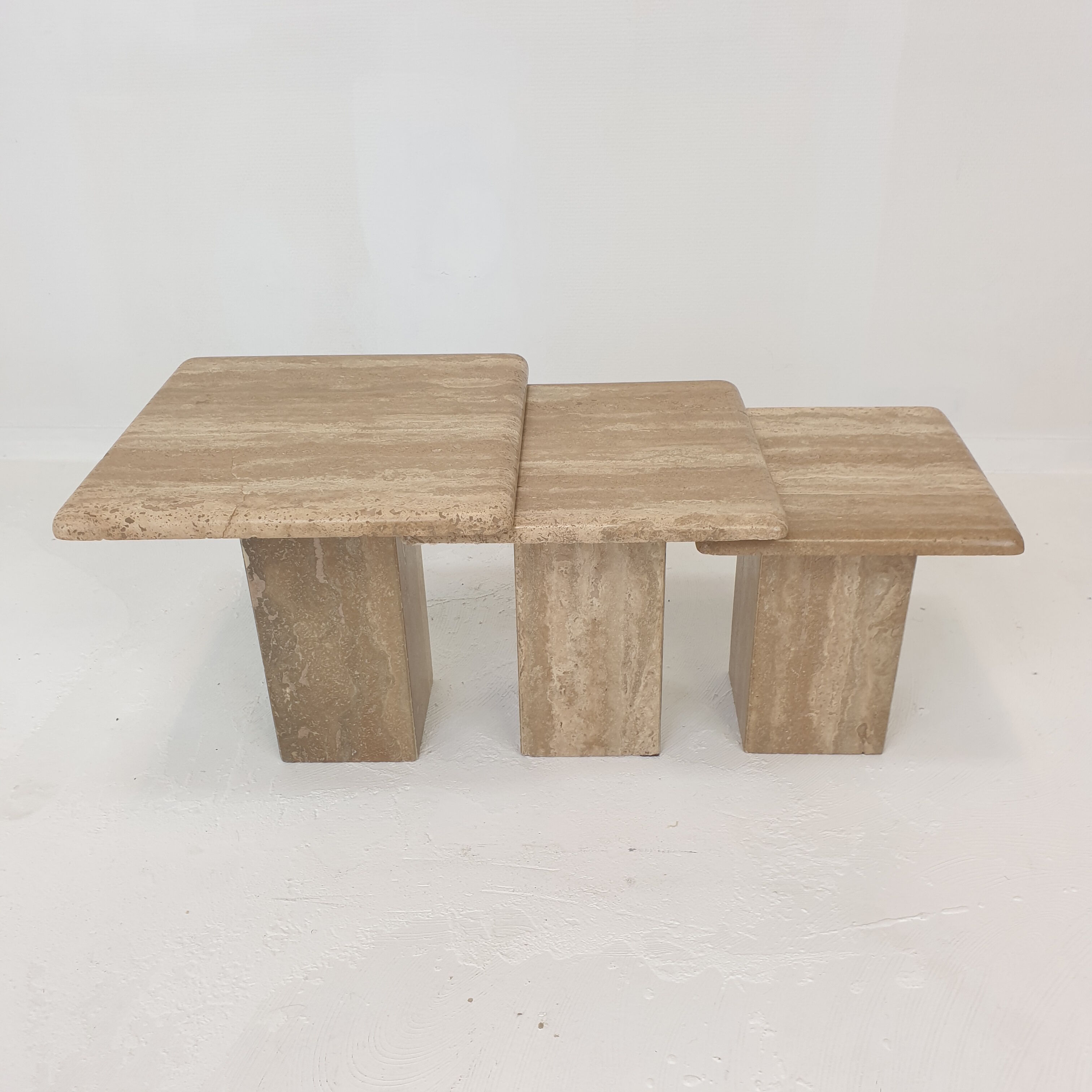 Set of 3 italian travertine coffee tables, 1980s