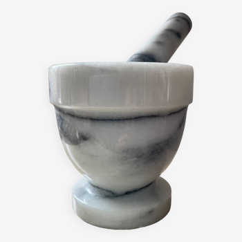 Carrara marble mortar and pestle