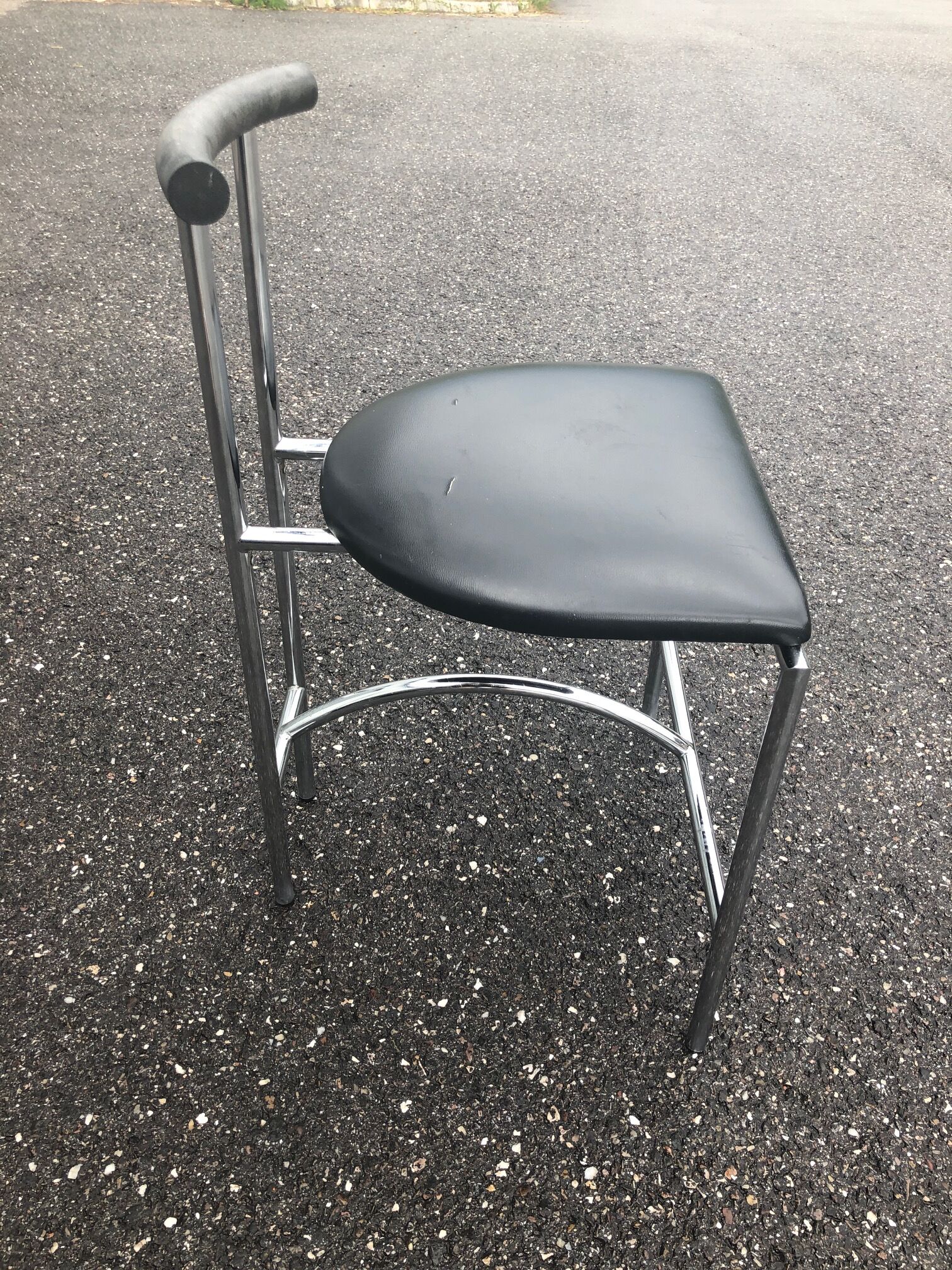 Chaise tokyo de Rodney Kinsman