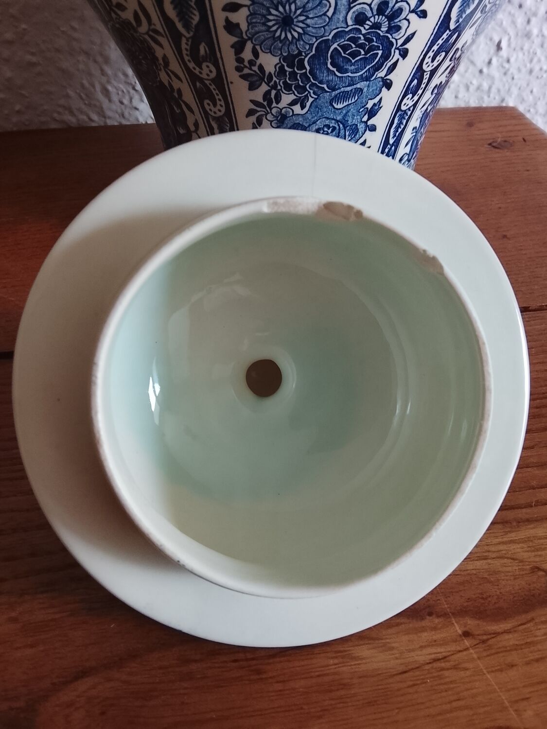 Vase with lid by Boch Delfts