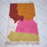 Handmade traditional Beni Ourain Berber rug, size 150 x 250 cm.