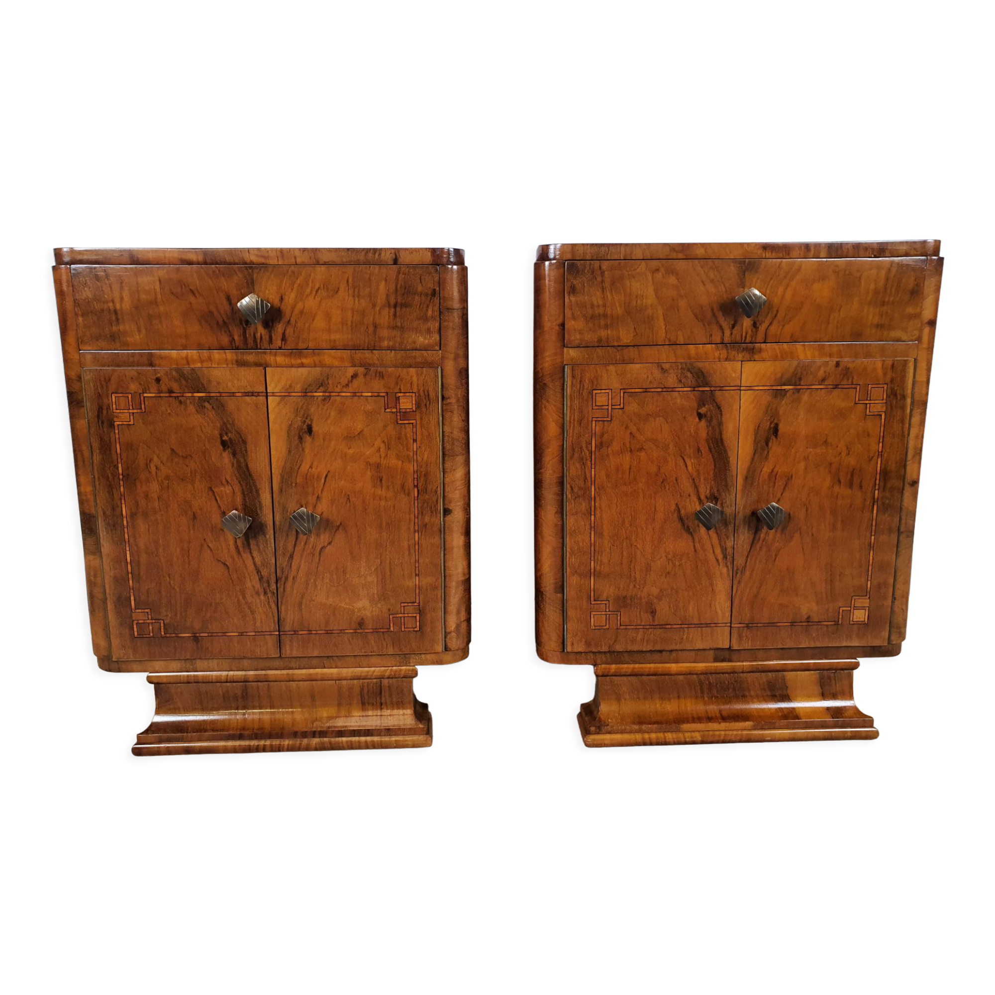 Art Decò Bedsides in Walnut