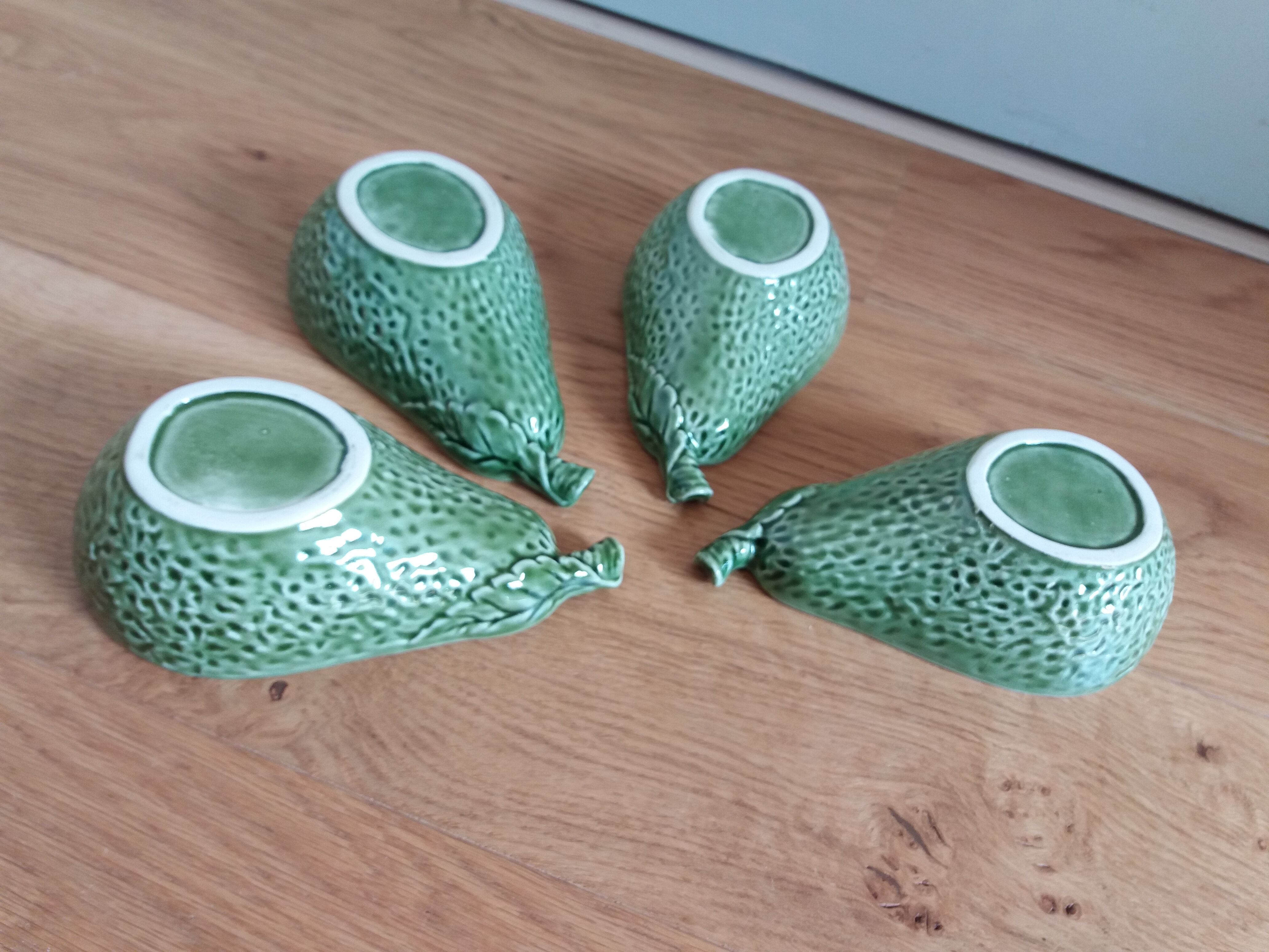 Service 4 cups avocado slurry