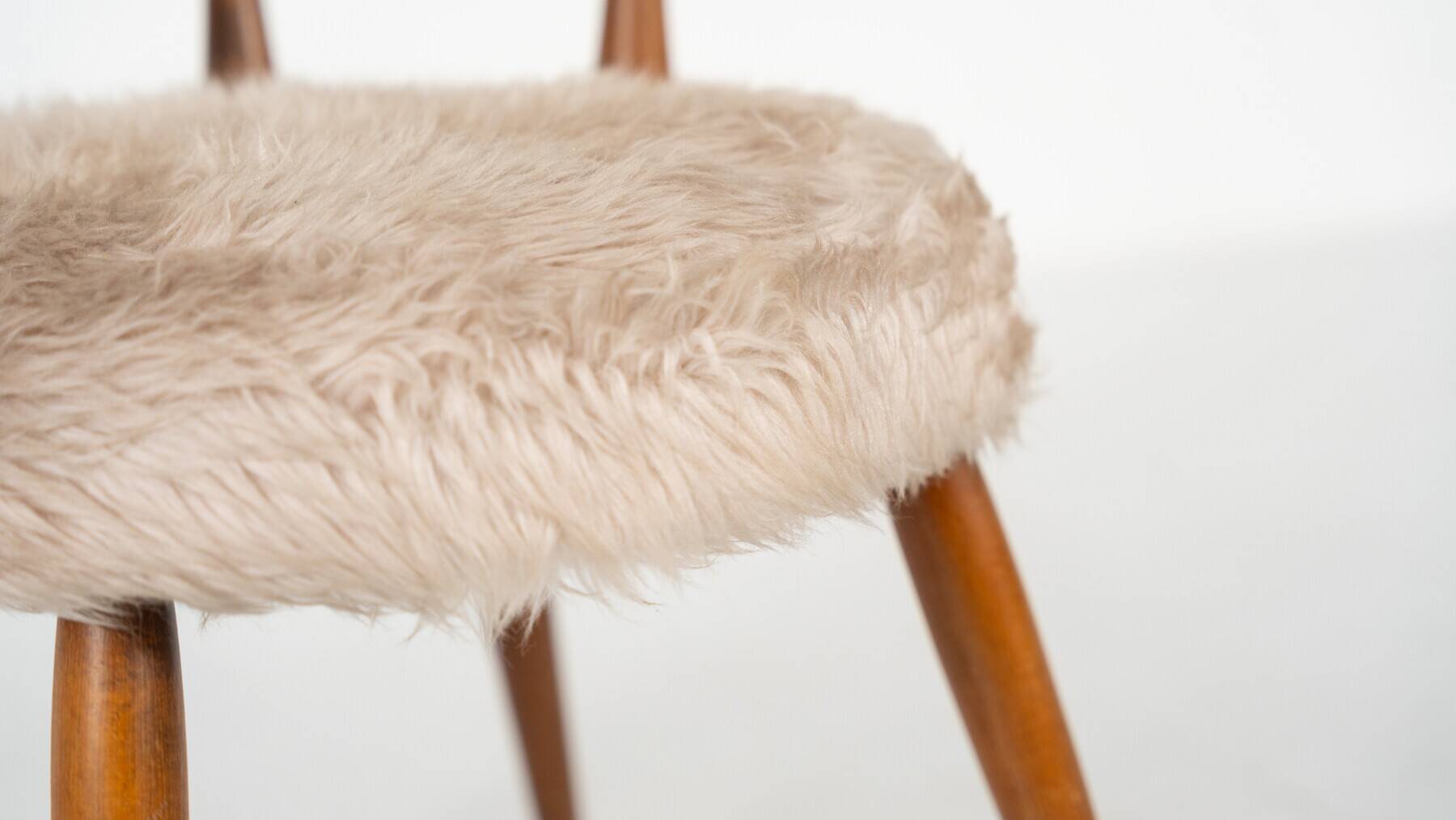 Paire de chaises cocktail scandinaves du milieu du siècle - années 1950