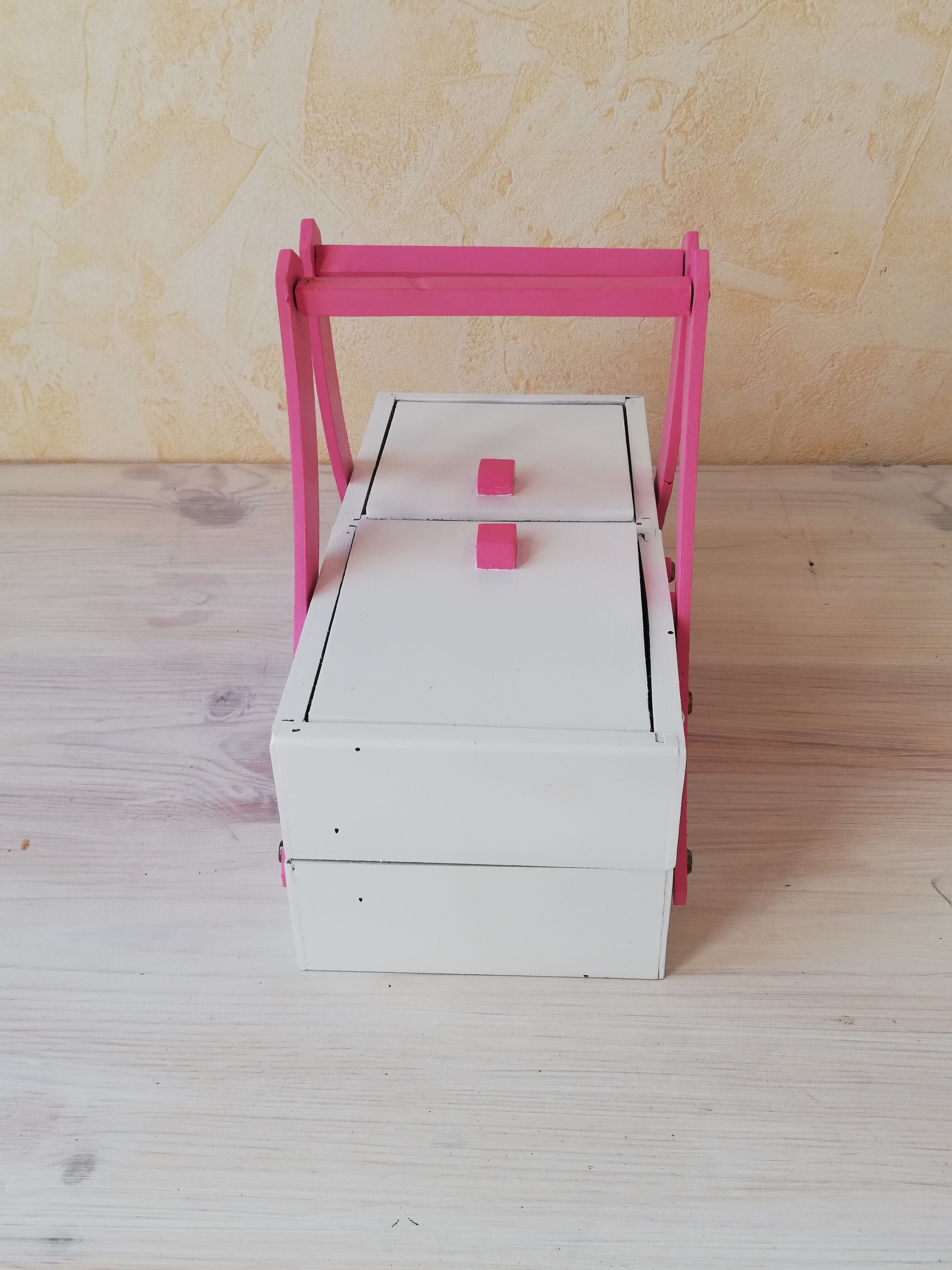 Small redesigned sewing box