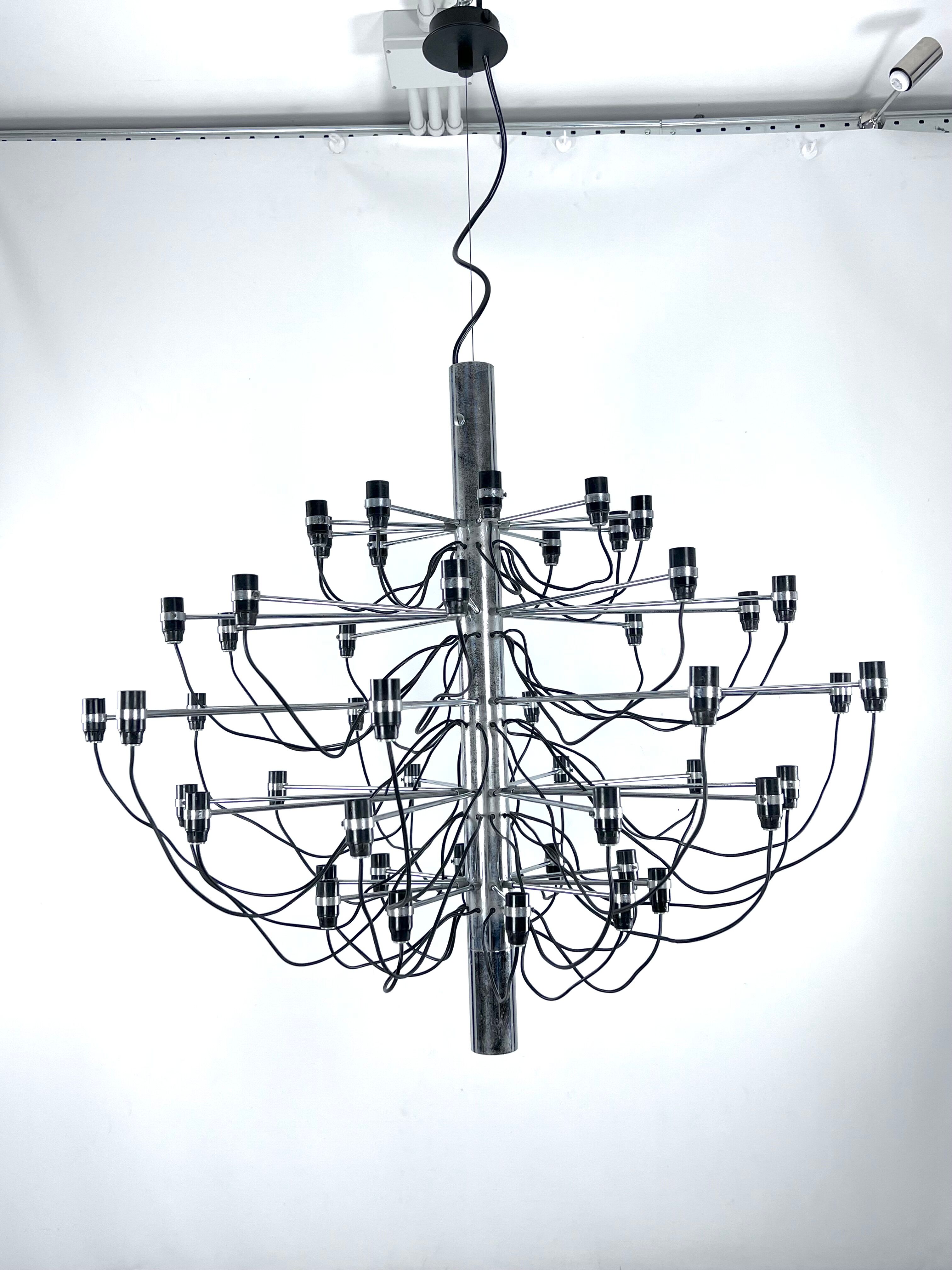 Chandelier 2097 by Gino Sarfatti for Arteluce Italy 1958