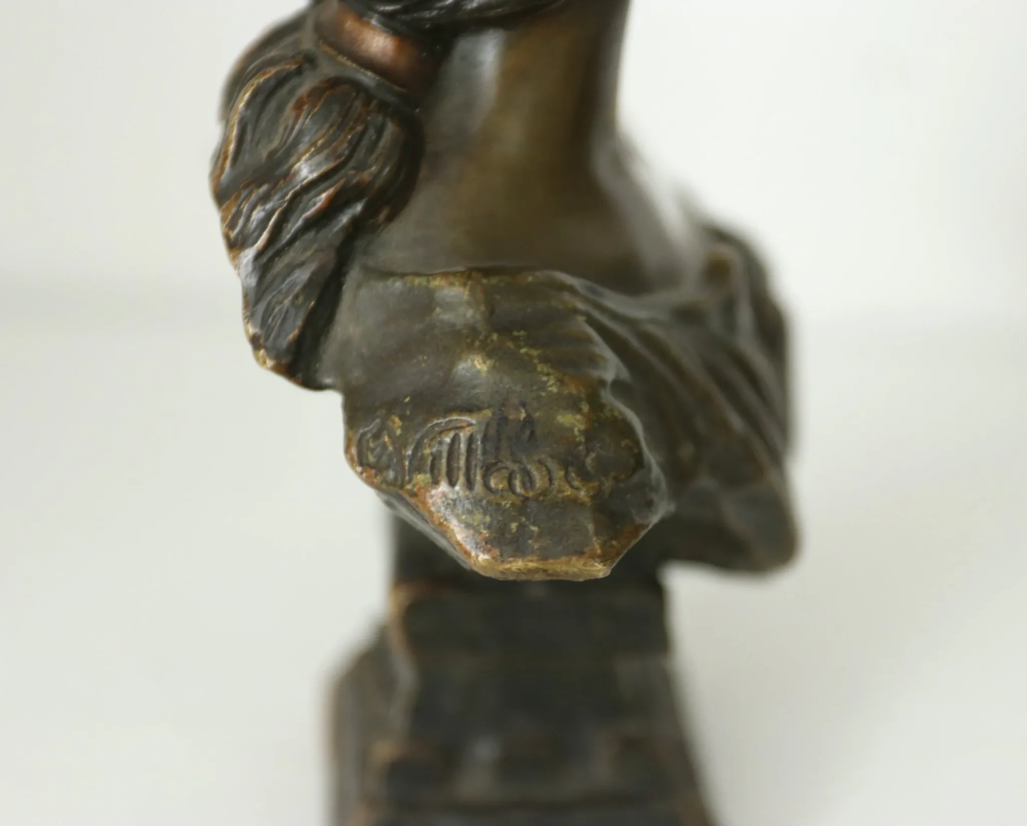 French Art Nouveau bronze bust 'Cendrillon' by E. Villanis – circa 1900