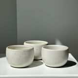 Trio of white ceramic cups D9cm