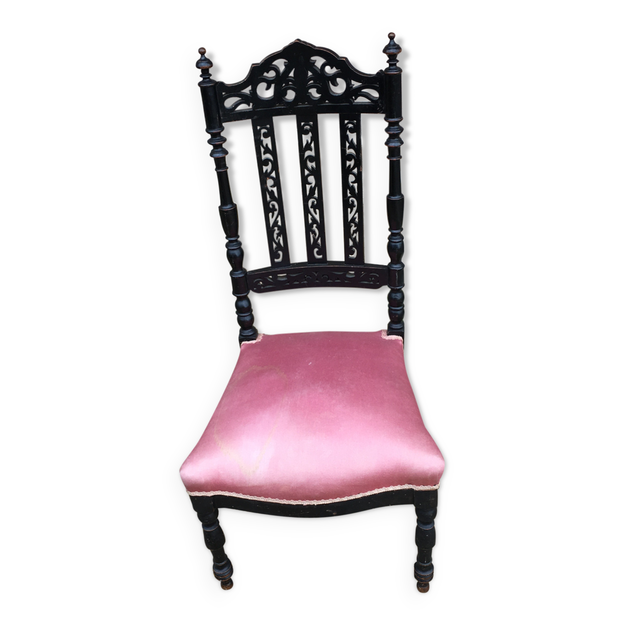 Colonial chair