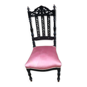 Colonial chair