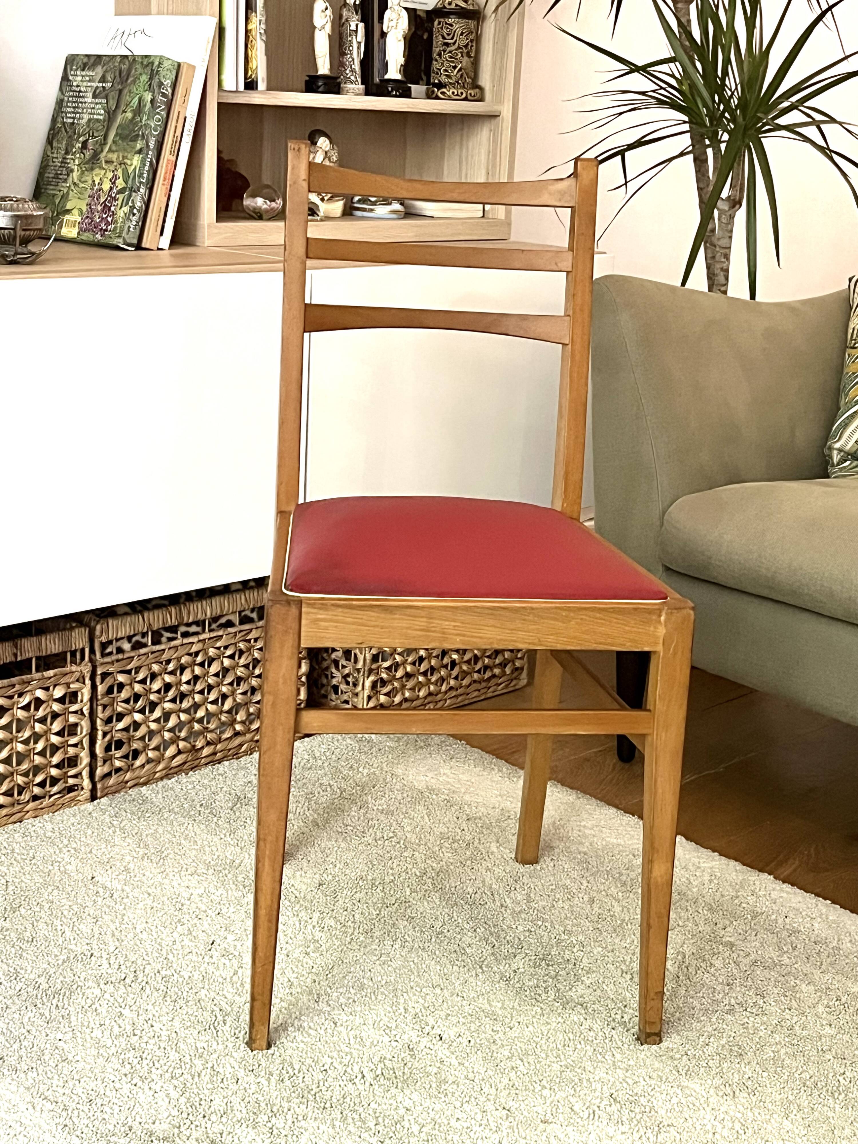 Set of 5 vintage chairs - Beech wood - Faux leather - 1950s