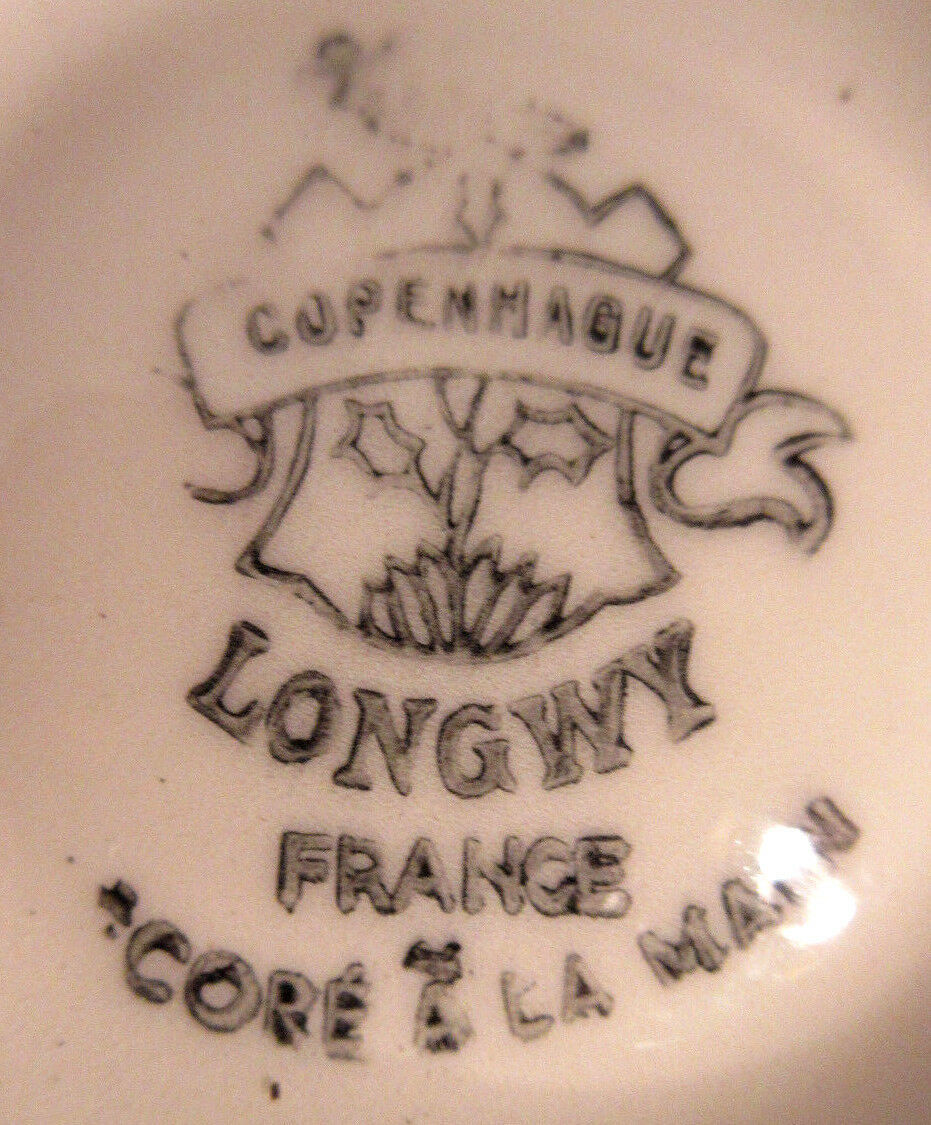 Oyster plate in bubble, fish-shaped signed LONGWY model Copenhagen