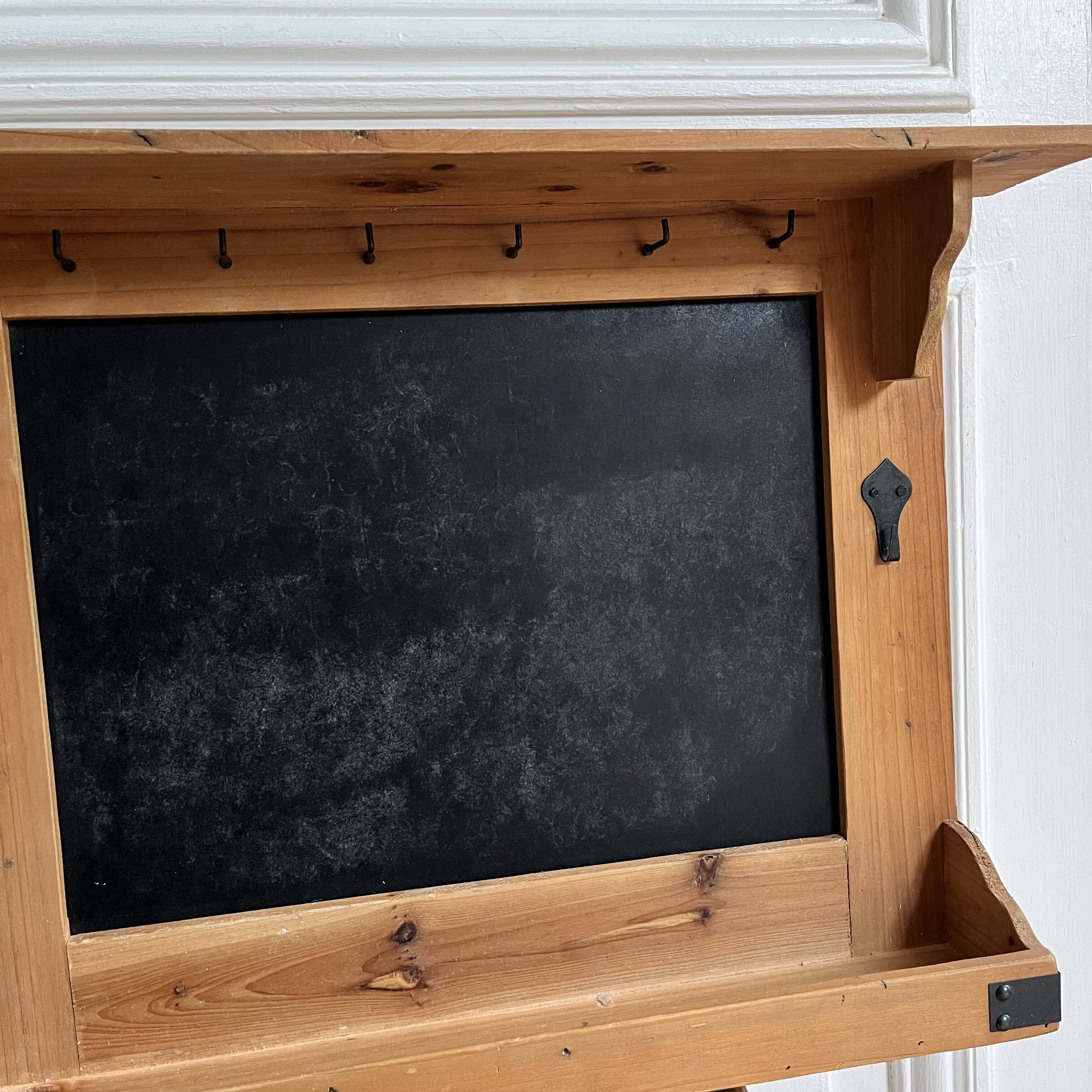 Workshop kitchen hook shelf