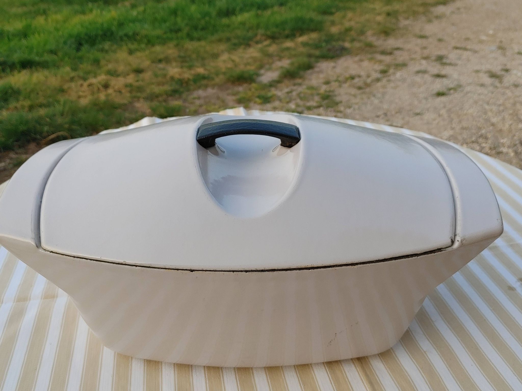 Cocotte Le Creuset 5.5 l Raymond Loewy vintage design 1970