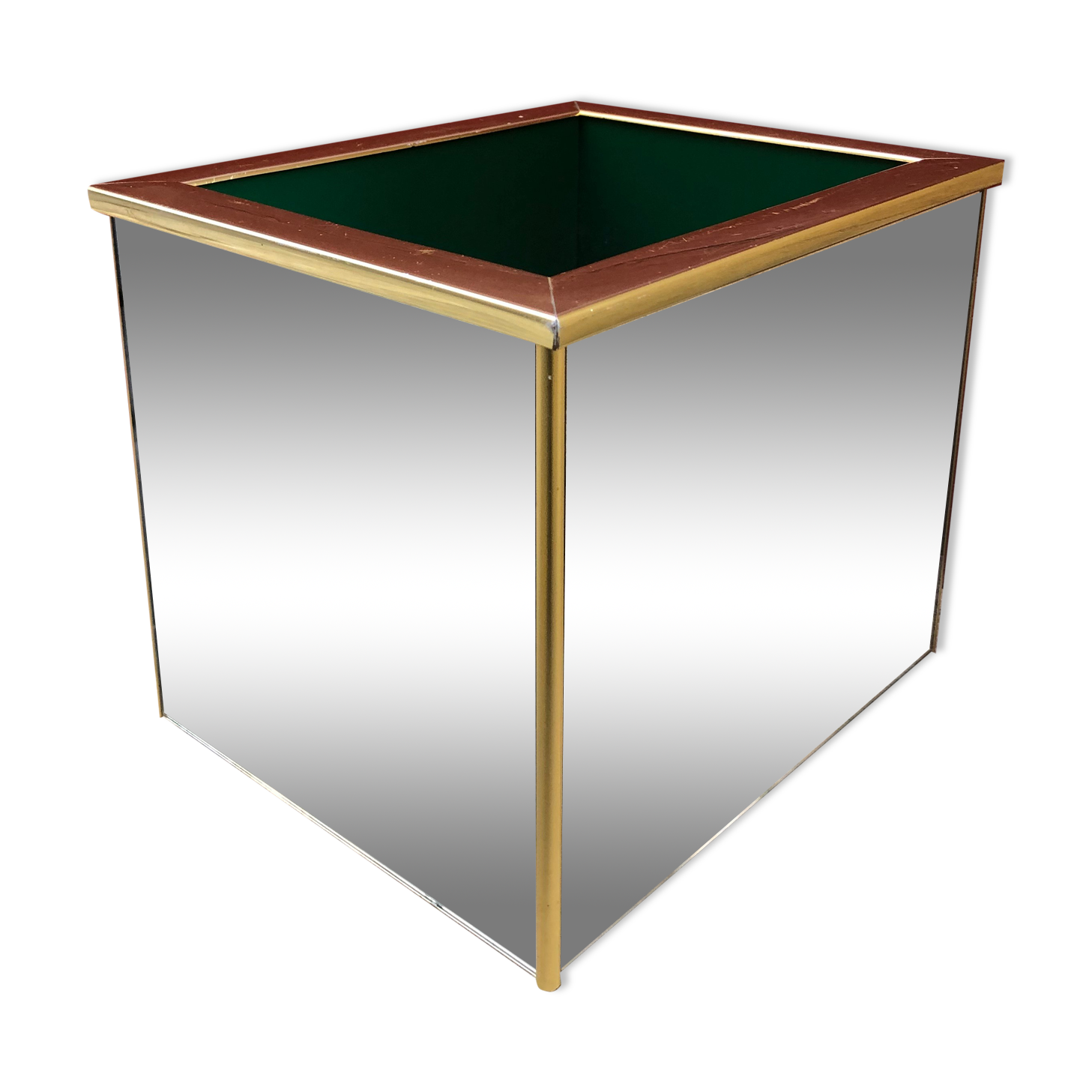 Cubic planter