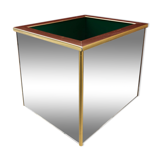 Cubic planter