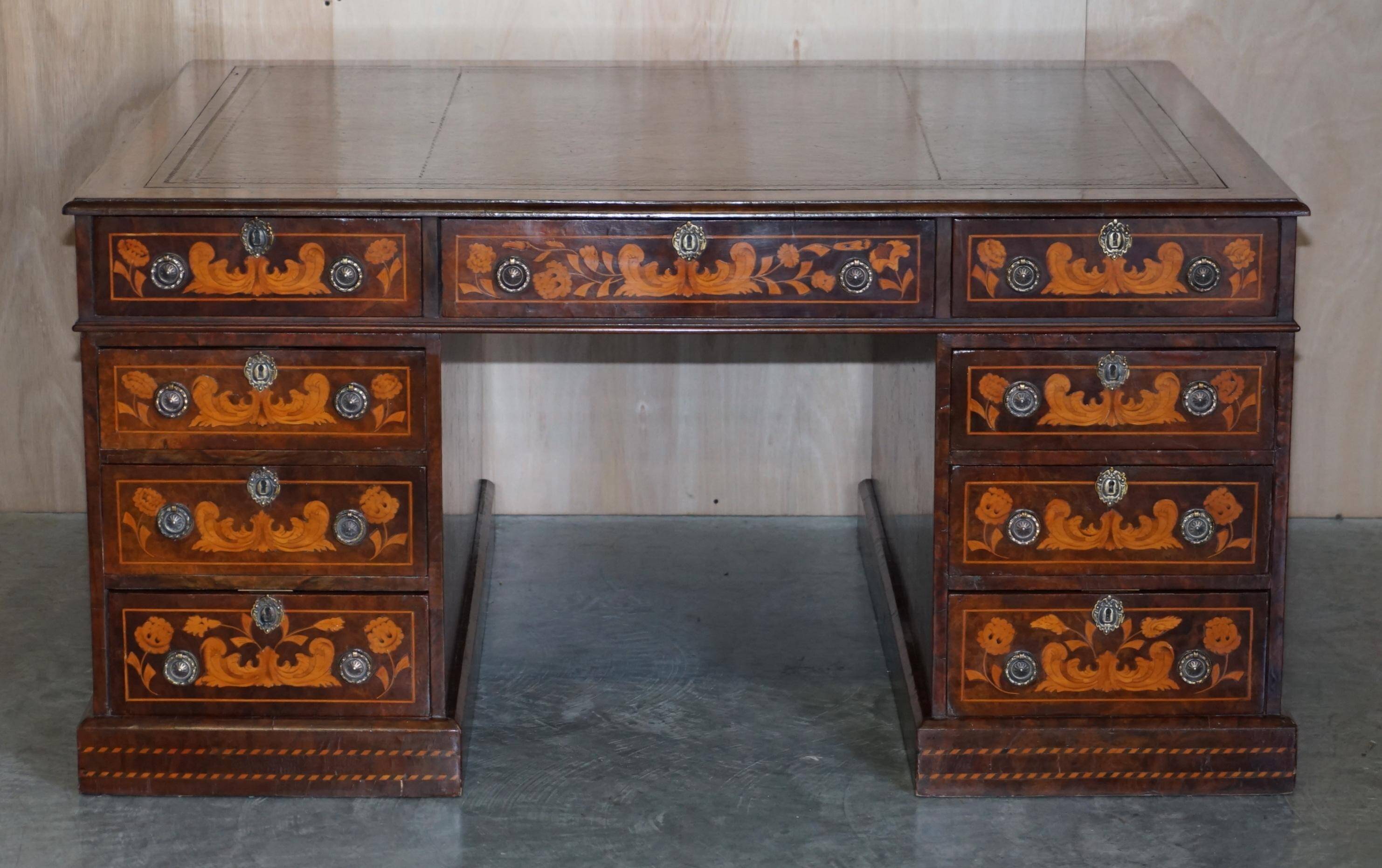 Bureau à caissons jumelés double face avec marqueterie hollandaise antique