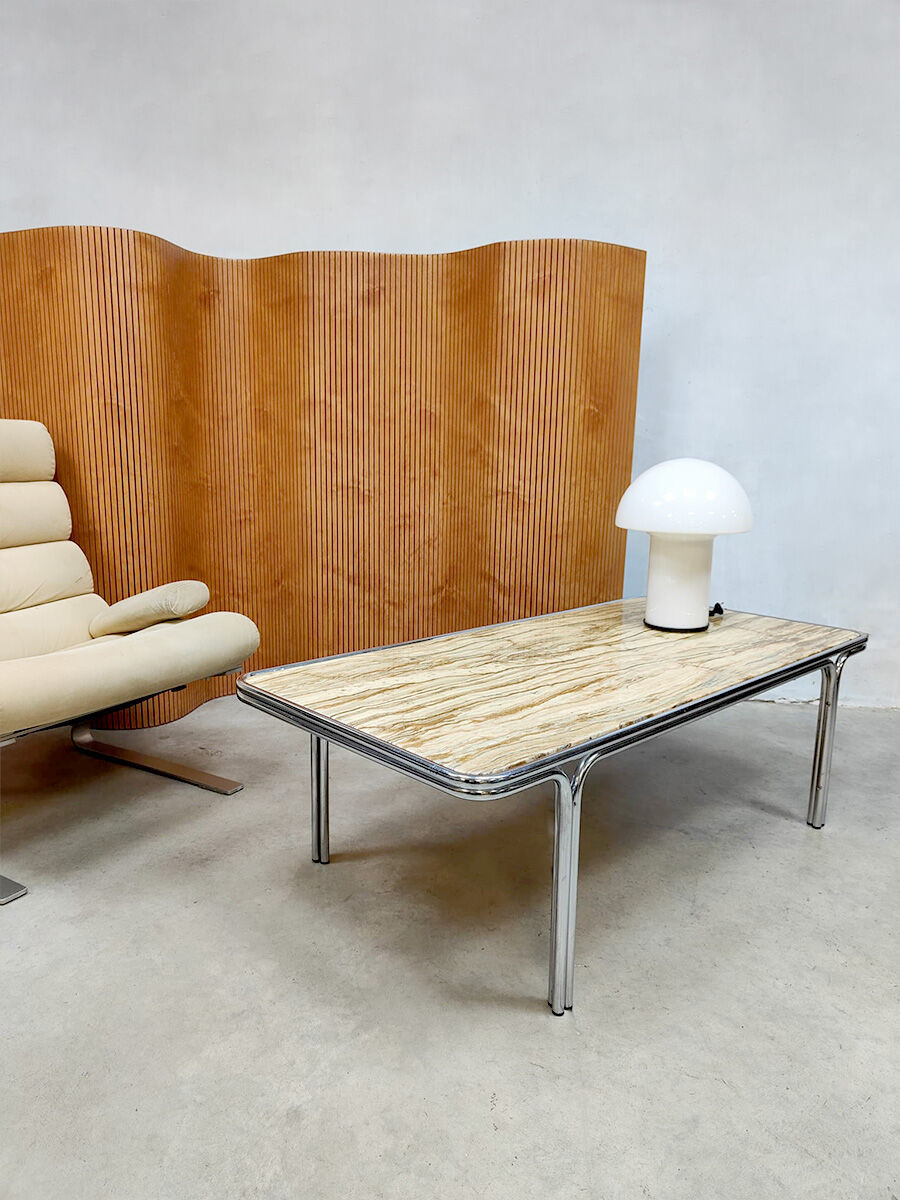 Table basse en marbre vintage 'style Bauhaus'