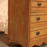 Old English chest of the 1930s