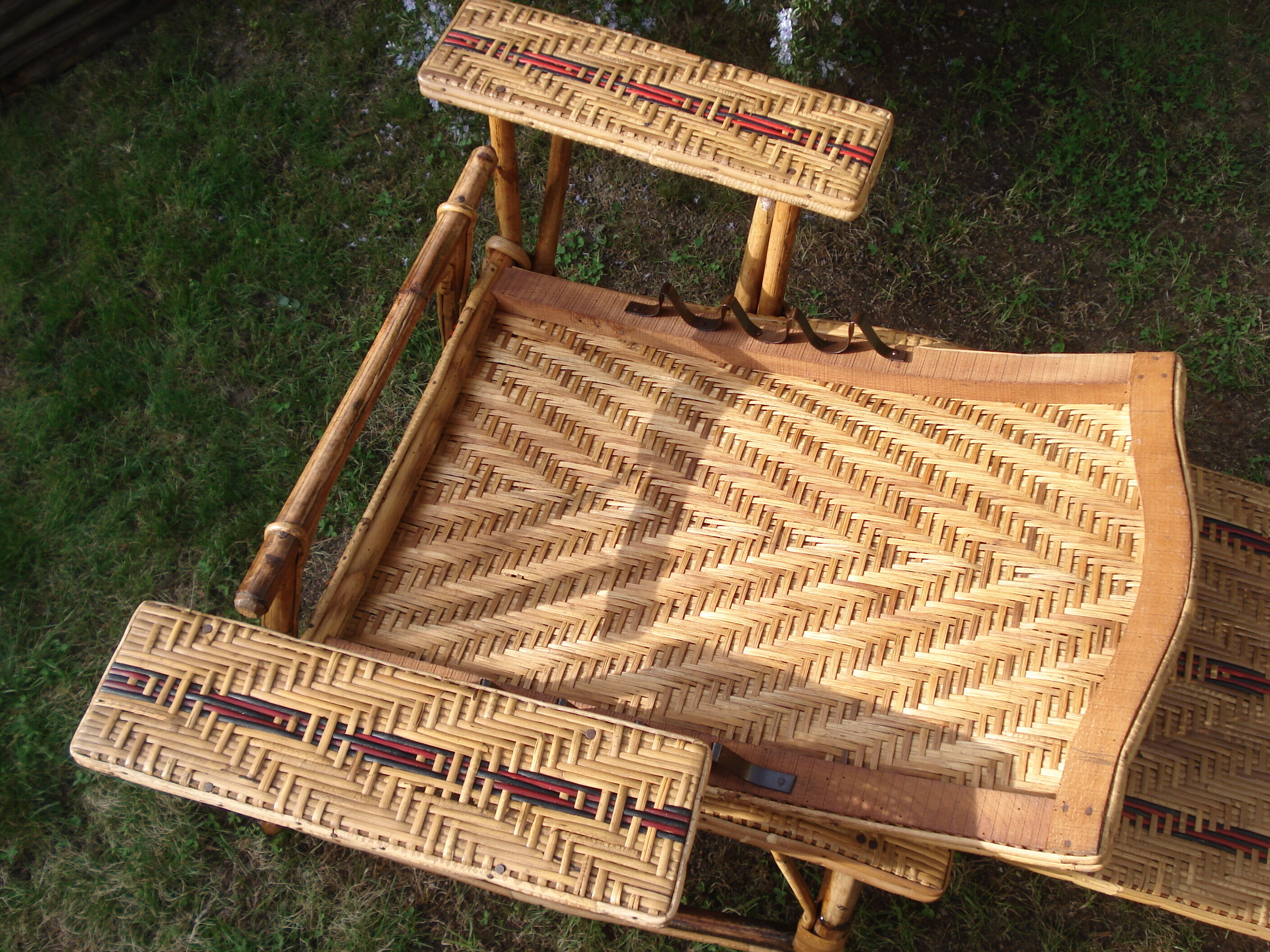Vintage rattan chaise longue 1950