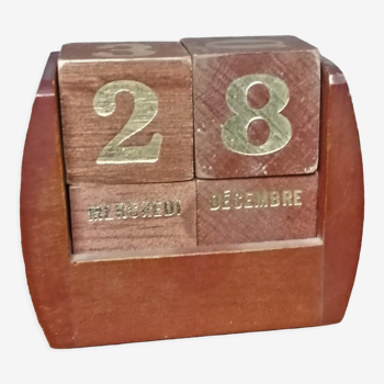 Calendrier perpetuel en bois vintage