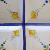 Flat with 4 compartments in earthenware floral decoration