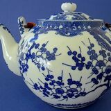 Japanese blue-white porcelain teapot