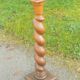 Colonne torsadee de style louis xiii