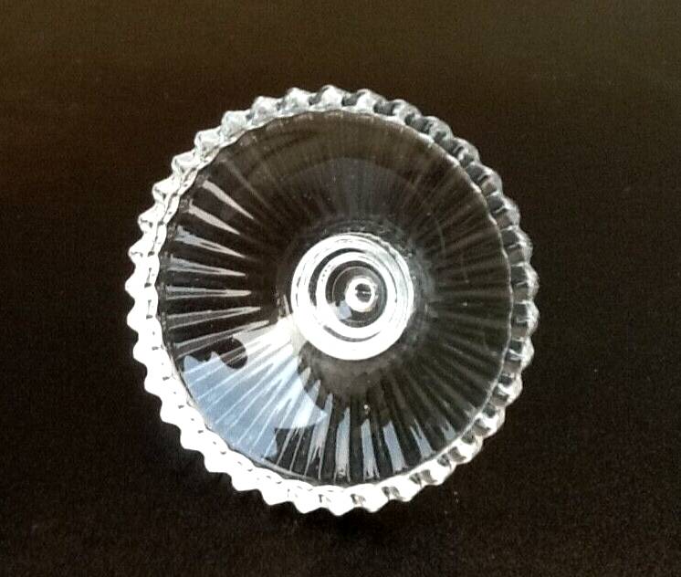 1960s pot with lid (fleur de sel..) ribbed transparent glass