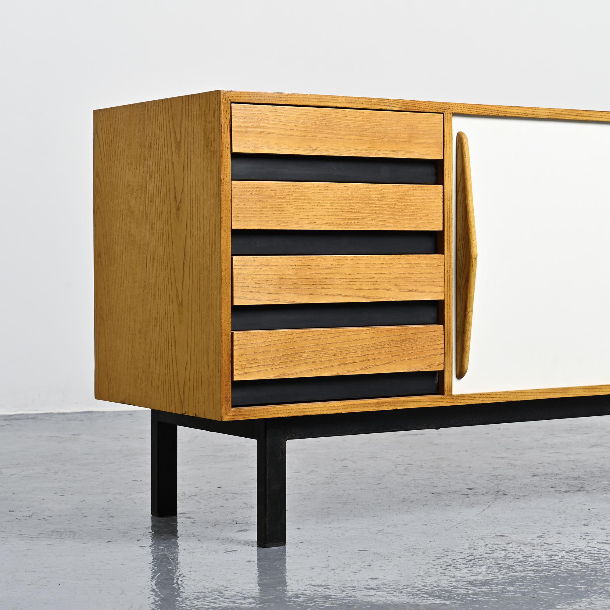 Enfilade Cansado par Charlotte Perriand, circa 1960