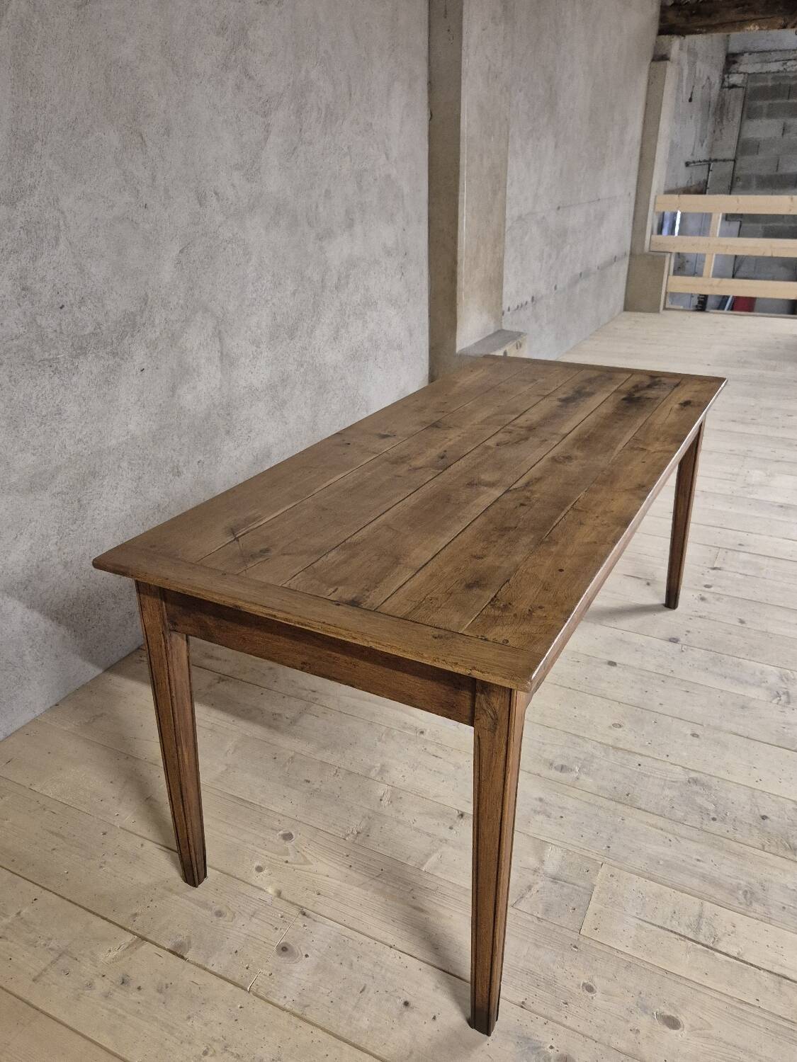 Antique rustic farmhouse table in solid oak, 19th century