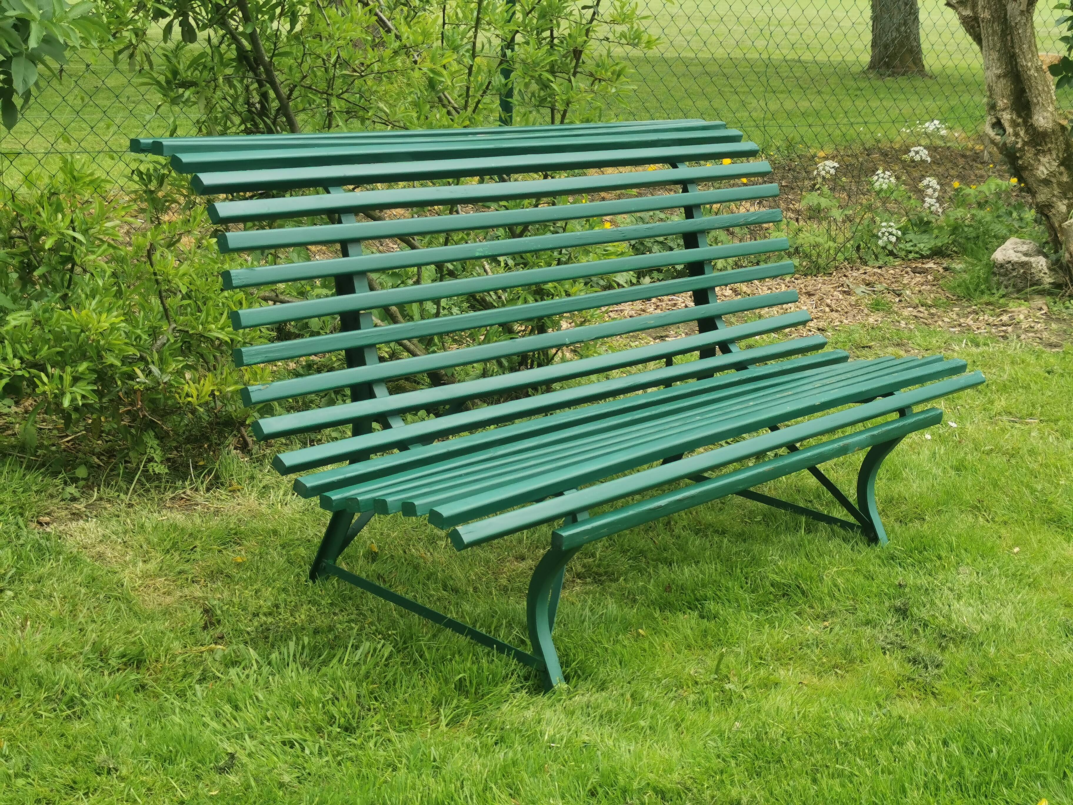 Garden bench