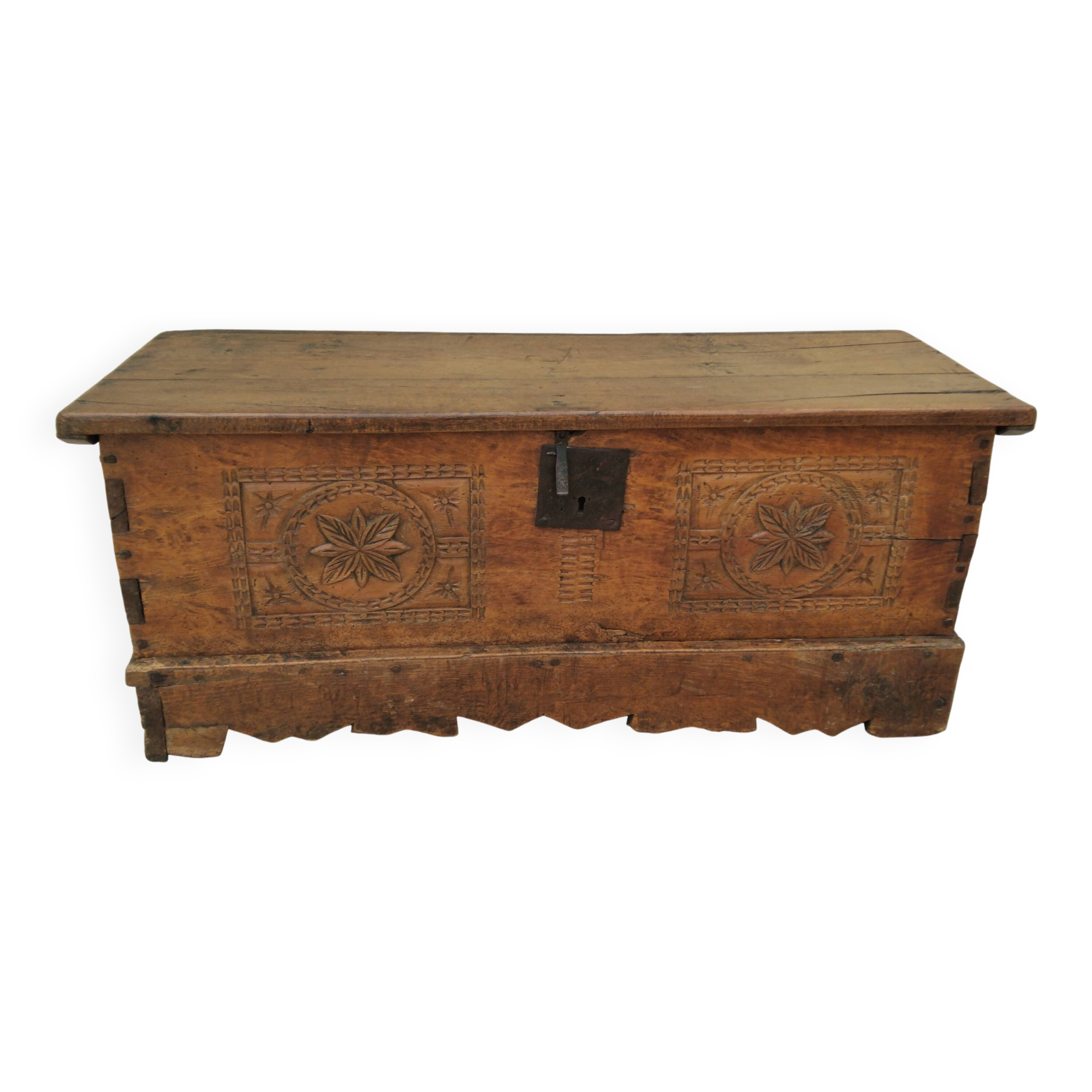 Antique marriage chest castle 17th century solid oak