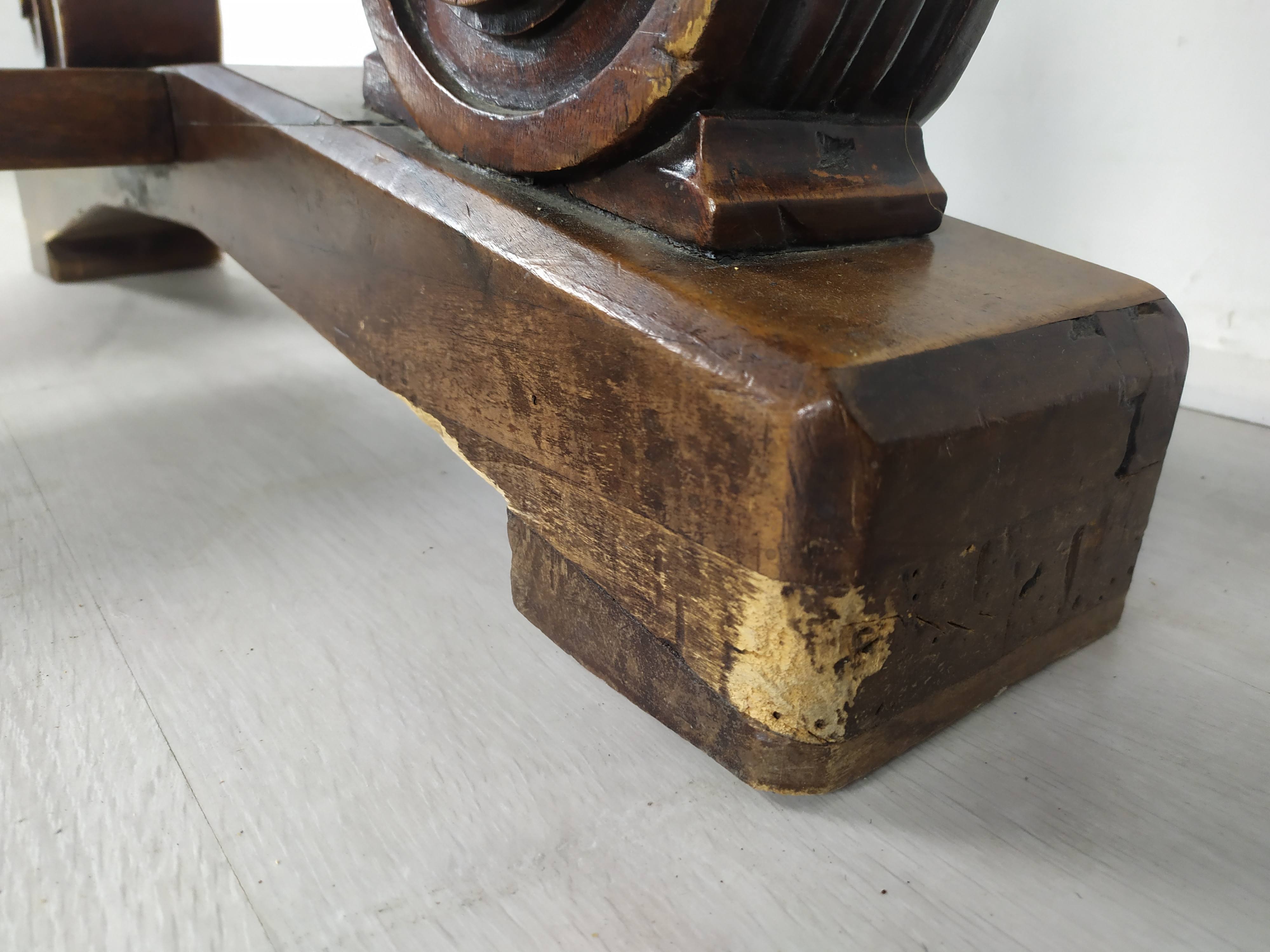 Spanish renaissance table