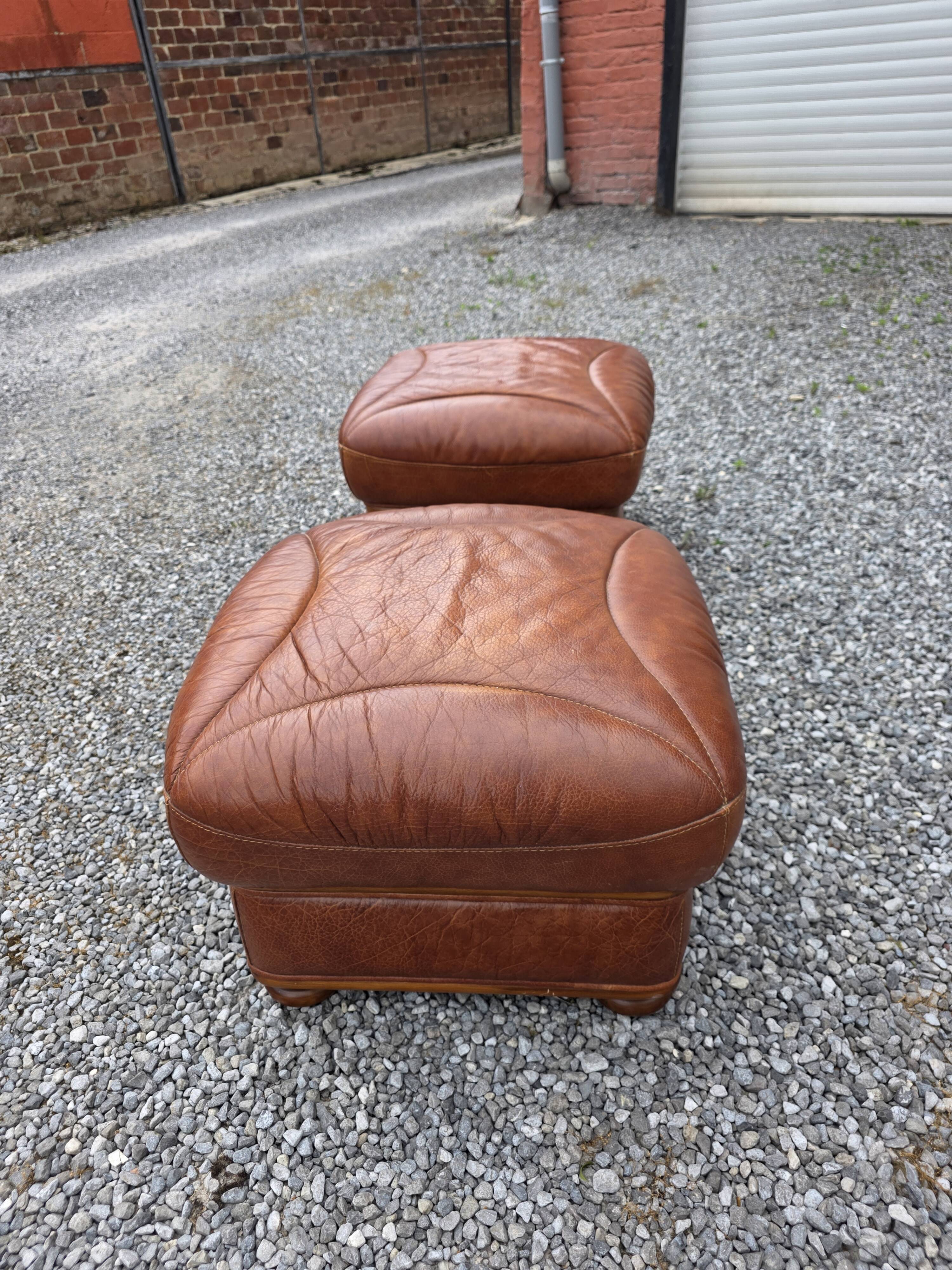 Pair of leather footrests from the 70s/80s.