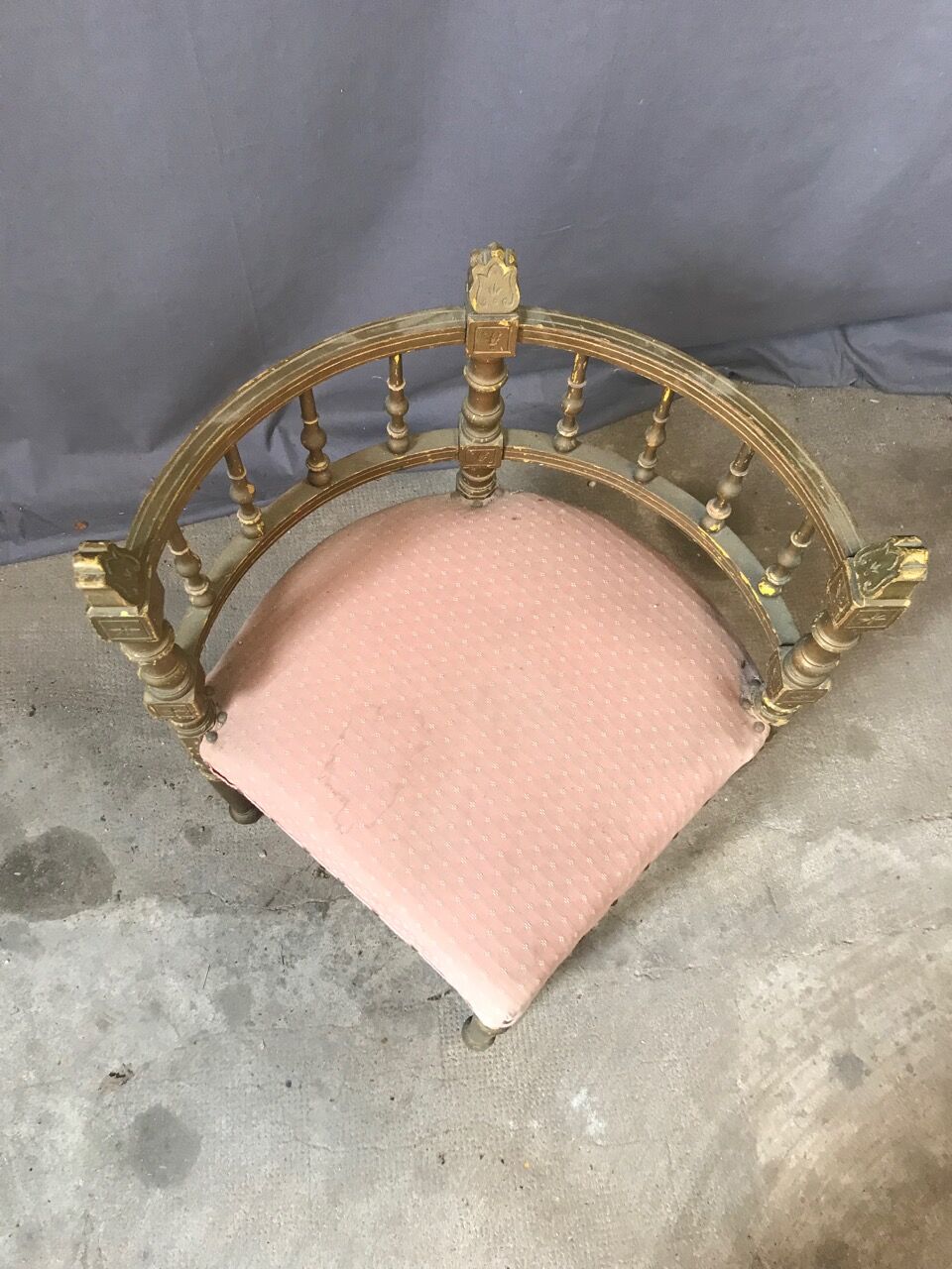 Antique corner chair, pink edge