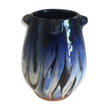 Vintage pot
