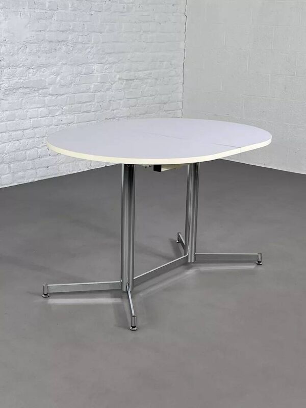Table de repas ovale et extensible des années 50 chrome et formica