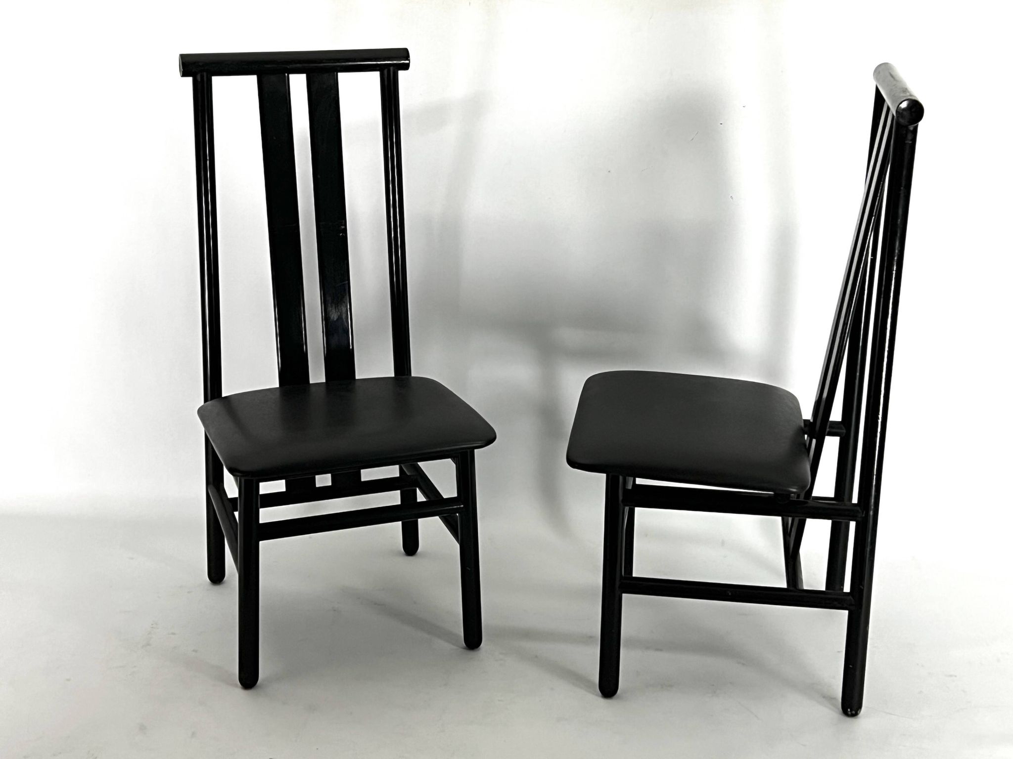 Mid-Century Set of four Zea dining chairs by Annig Sarian for T70. Italy 1980s