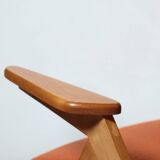Fauteuil scandinave orange brûlée conclu par Chierowski