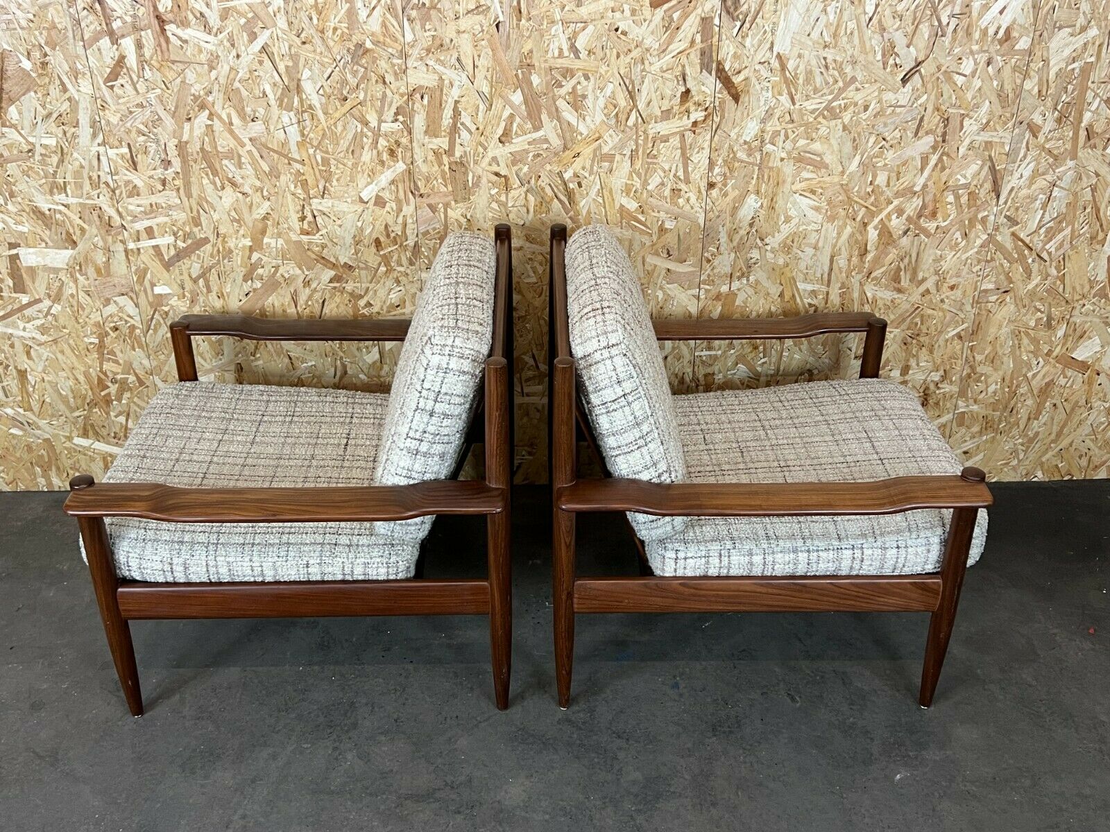 2 fauteuils scandinaves