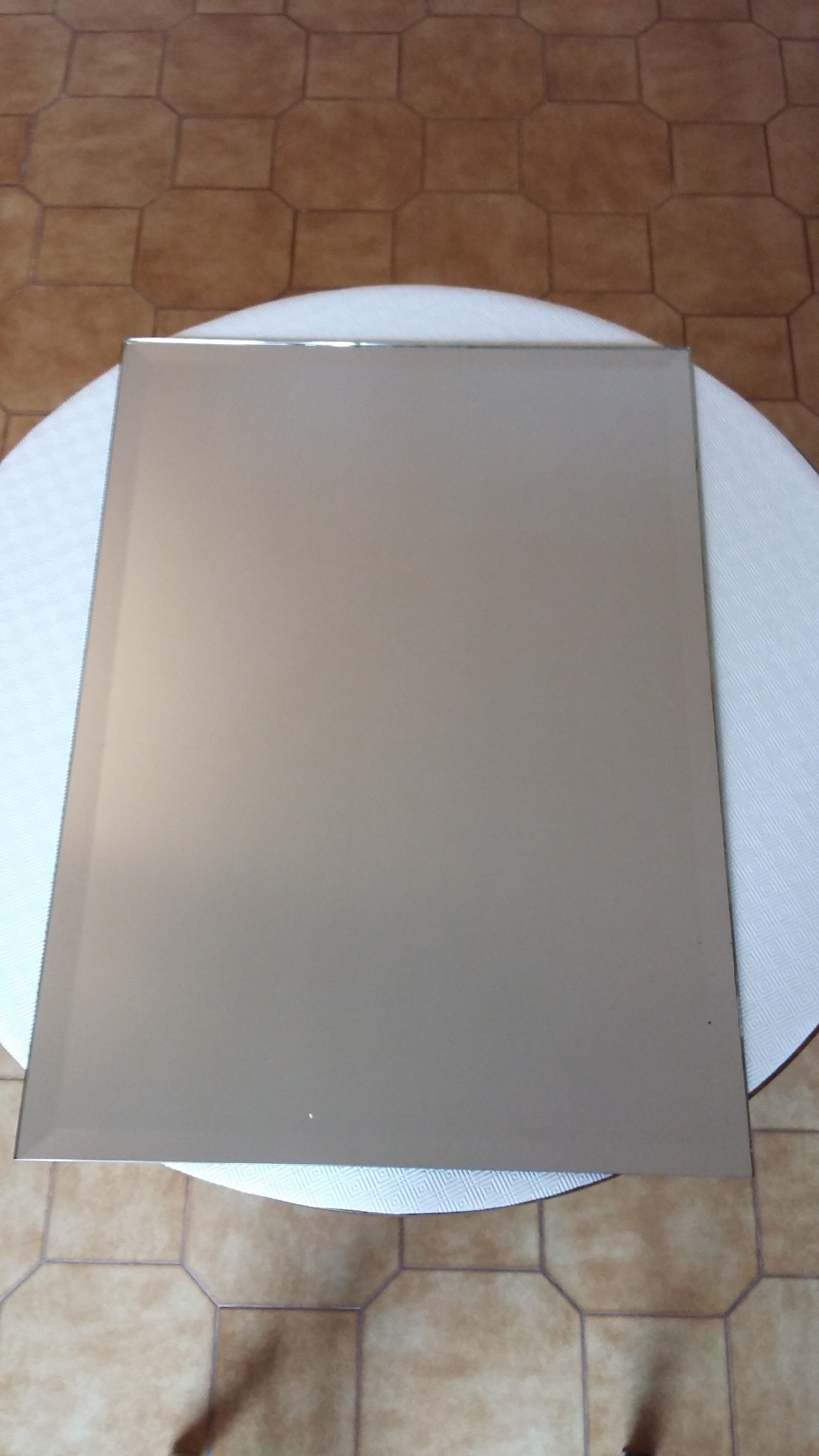 Mirror with vintage bevelled edges 99x71cm