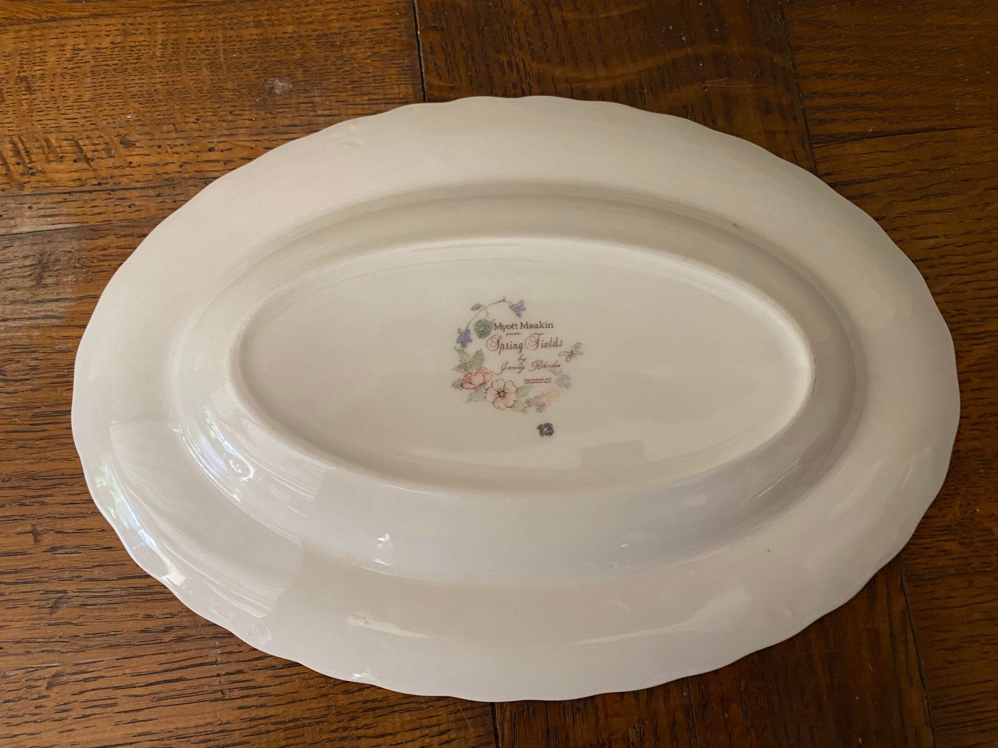 Small oval English earthenware dish Muott Meakin décor Spring Fields