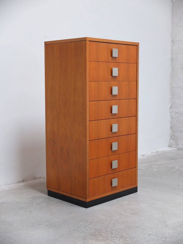 Commode haute par Alfred Hendrickx pour Belform, années 1960.