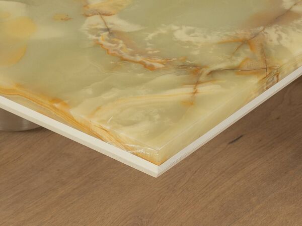 Table basse Onyx avec pieds ronds