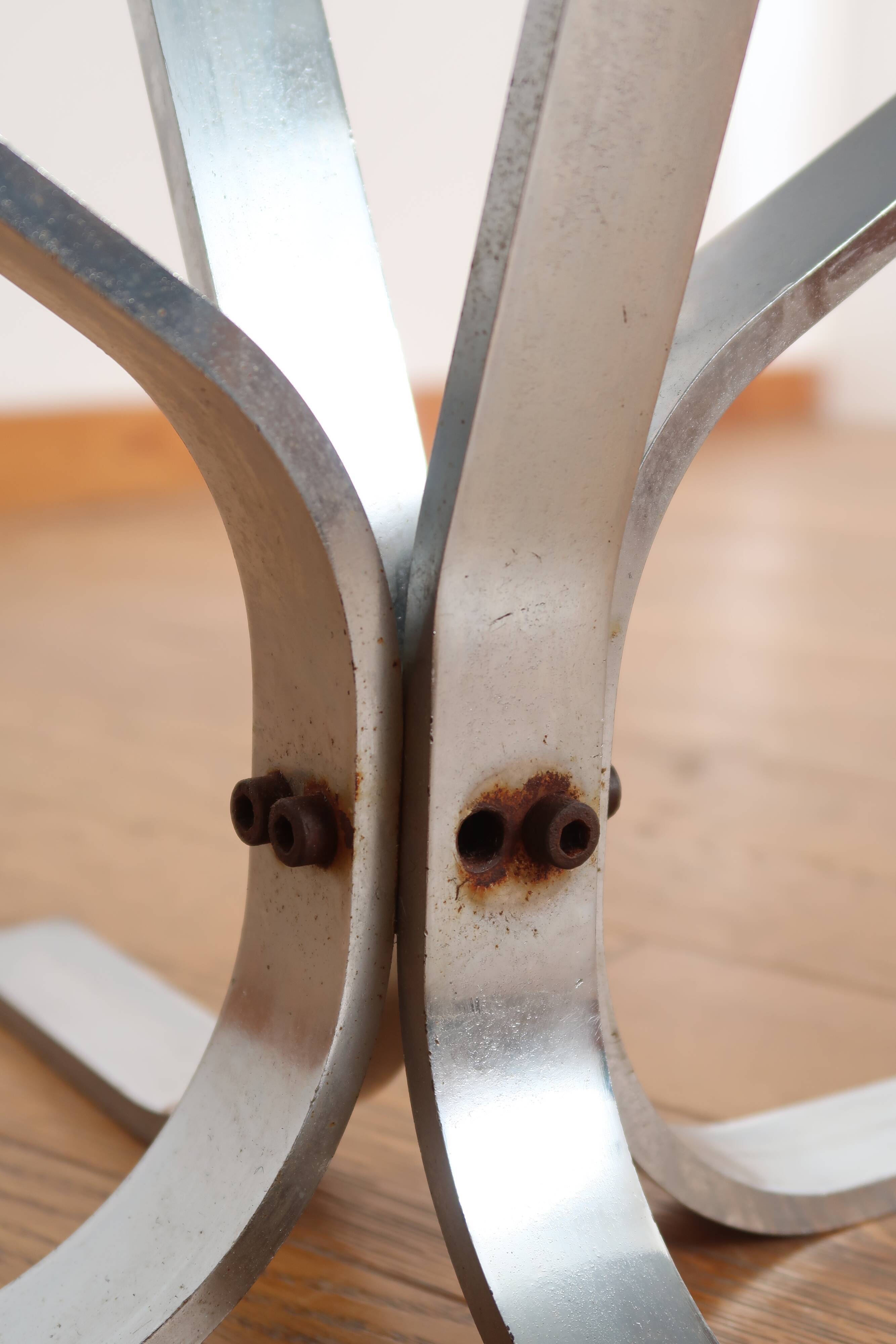 Oval coffee table smoked glass