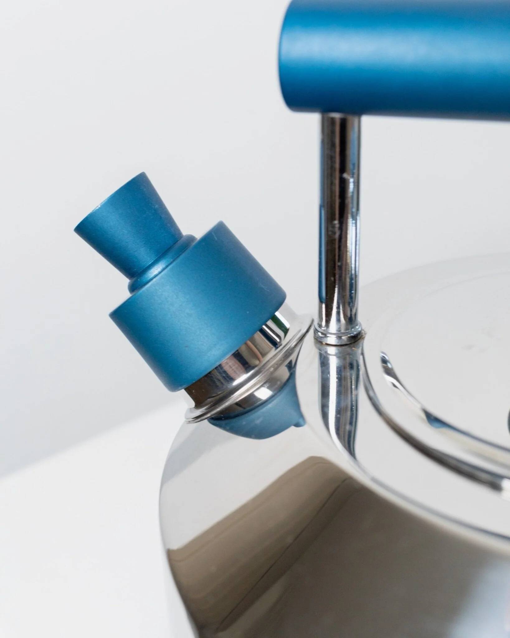 Vintage stainless steel kettle with blue accents - Italian Prandelli 1980s Memphis-inspired design by Raunkjaer Kjaergaard