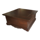 Table basse, coffre en bois massif