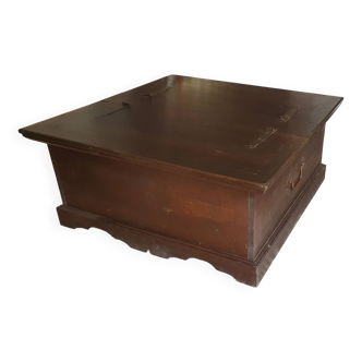 Coffee table, solid wood chest