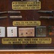 Meuble de présentation Rawl années 1950 avec tiroirs et vitrine